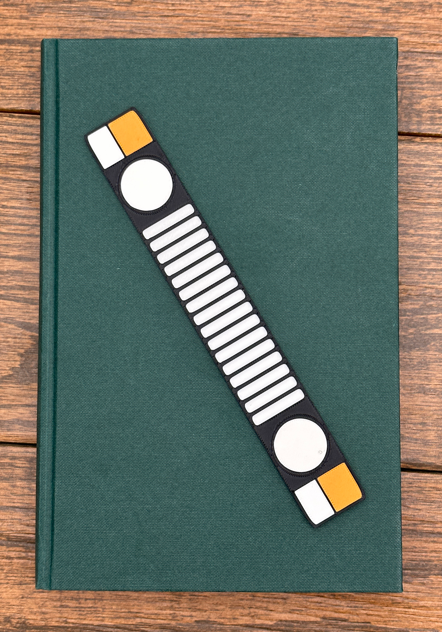 BOOKMARK: RANGE ROVER Classic Grille bookmark