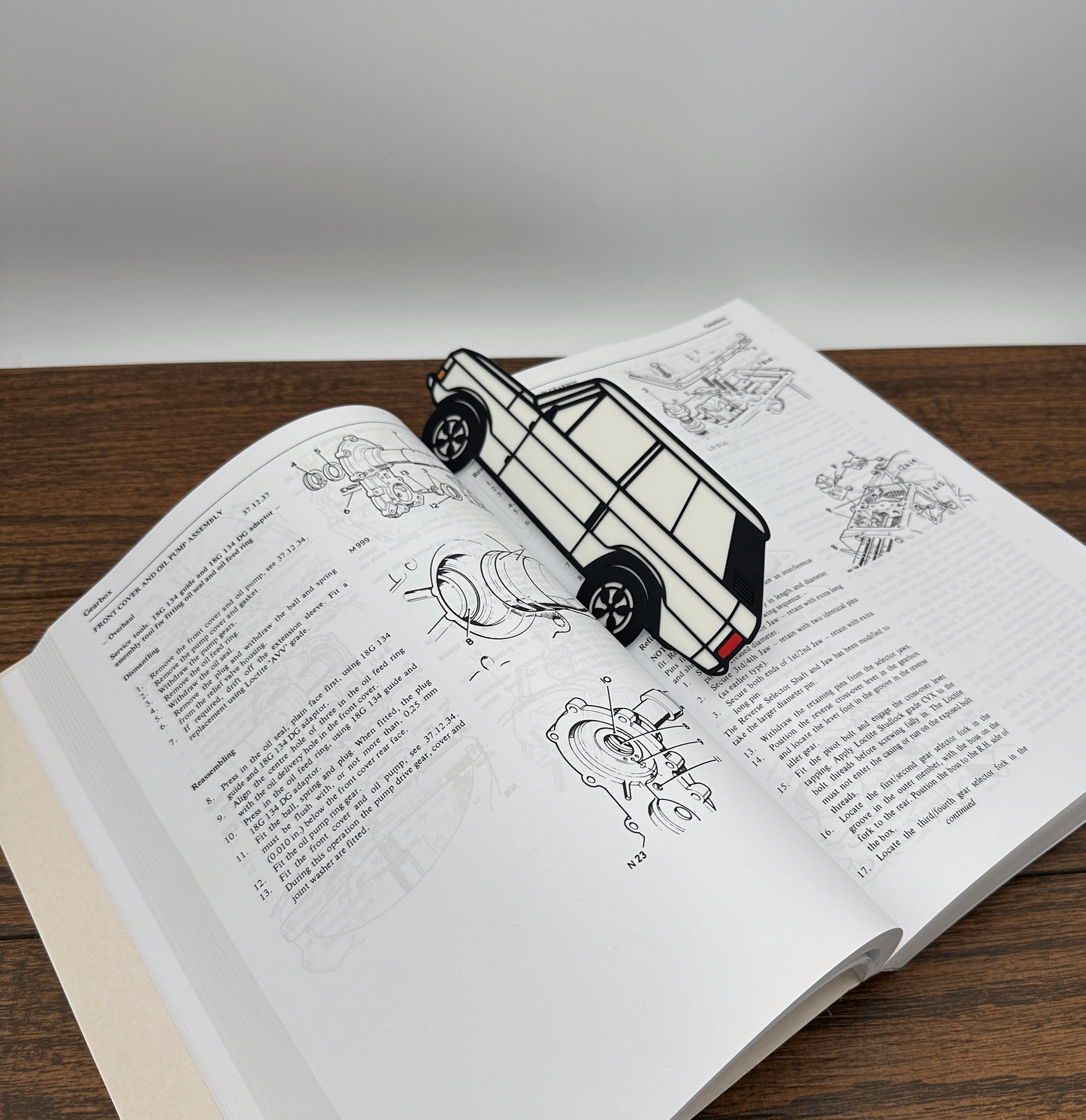 BOOKMARK: RANGE ROVER Classic Silhouette bookmark