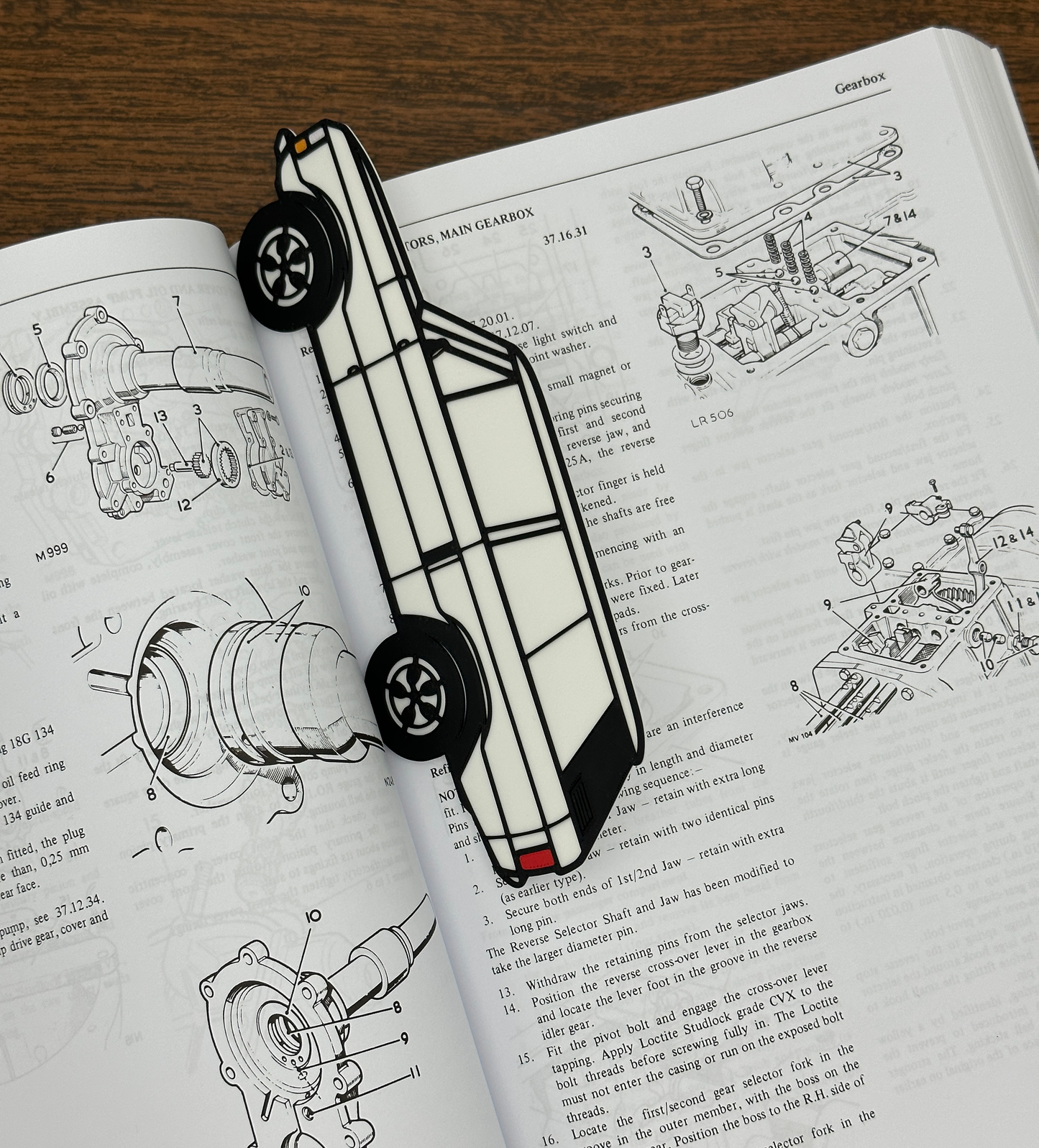 BOOKMARK: RANGE ROVER Classic Silhouette bookmark